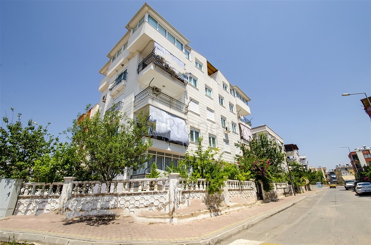 بنتهاوس واسع 5 + 2 في منطقة كيبيز أنطاليا