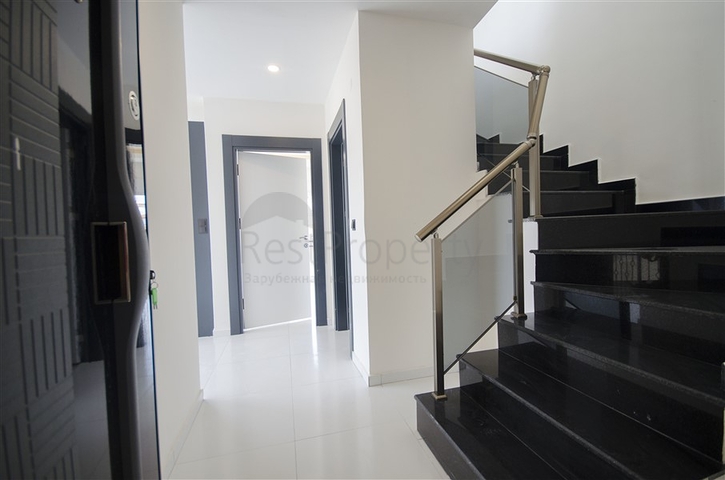 دوبلكس فاخرة - قريبة من البحر - بسعر مناسب -مهموتلار / الانيا 