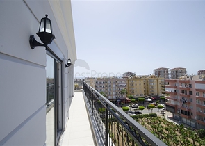 دوبلكس فاخرة - قريبة من البحر - بسعر مناسب -مهموتلار / الانيا 