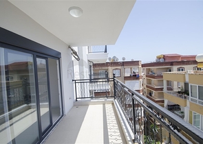 دوبلكس فاخرة - قريبة من البحر - بسعر مناسب -مهموتلار / الانيا 