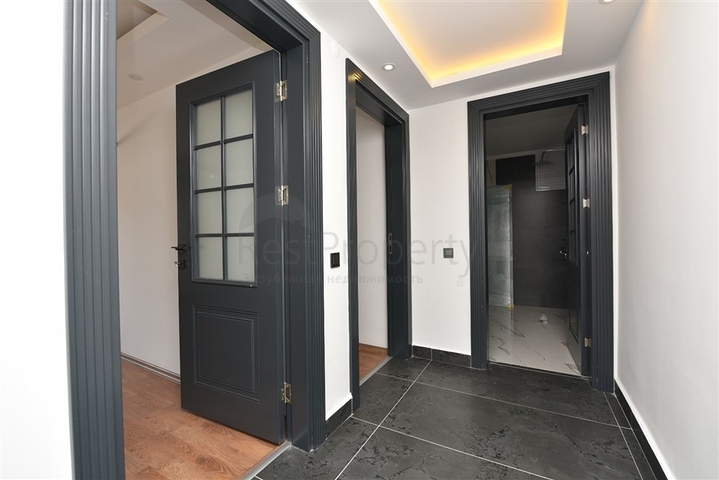 اطلالة بحر وقلعة - دوبلكس واسعة 550 متر مربع- مركز الانيا 