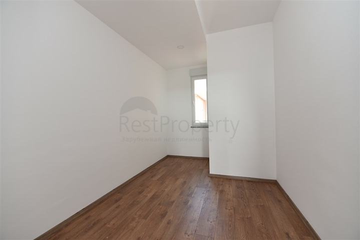 اطلالة بحر وقلعة - دوبلكس واسعة 550 متر مربع- مركز الانيا 