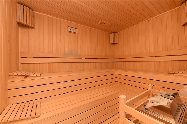 اطلالة بحر وقلعة - دوبلكس واسعة 550 متر مربع- مركز الانيا 