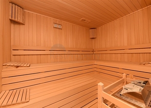 اطلالة بحر وقلعة - دوبلكس واسعة 550 متر مربع- مركز الانيا 