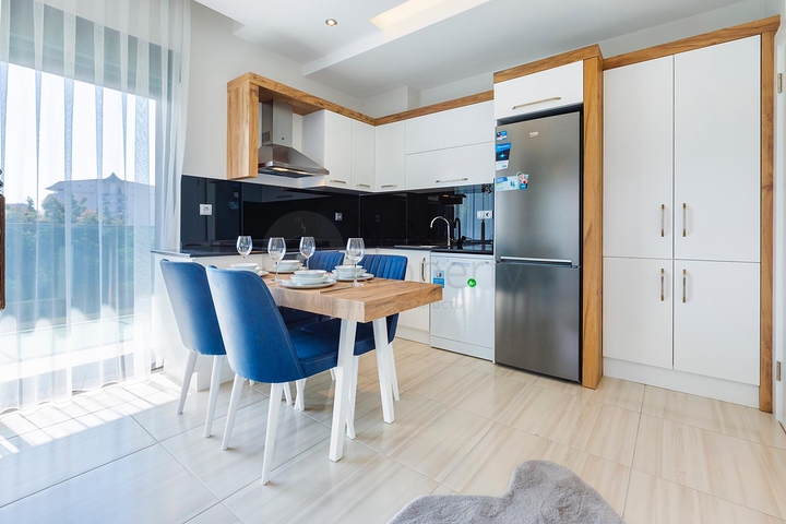 مجمع انيق - شقة مؤثثة - غرفة وصالة - في افسلار / الانيا 