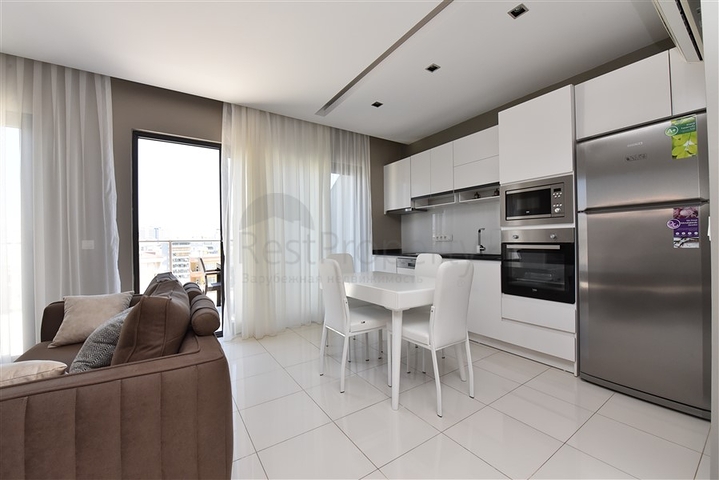 ضمن منطقة اوبا الراقية - 100 متر عن البحر - دوبلكس مفروشة - اوبا / الانيا 