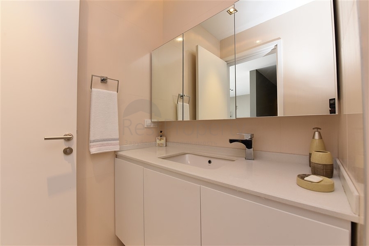 ضمن منطقة اوبا الراقية - 100 متر عن البحر - دوبلكس مفروشة - اوبا / الانيا 