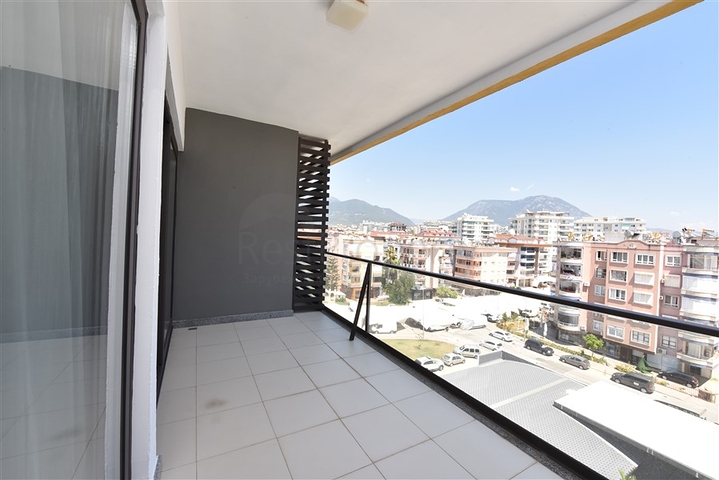 ضمن منطقة اوبا الراقية - 100 متر عن البحر - دوبلكس مفروشة - اوبا / الانيا 