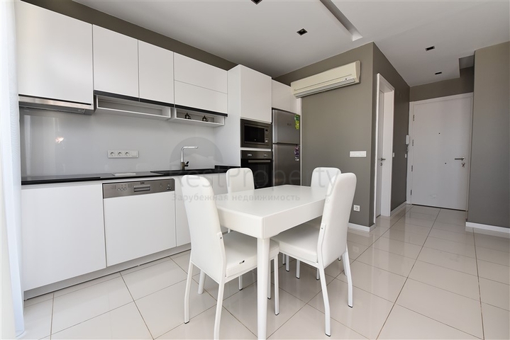 ضمن منطقة اوبا الراقية - 100 متر عن البحر - دوبلكس مفروشة - اوبا / الانيا 