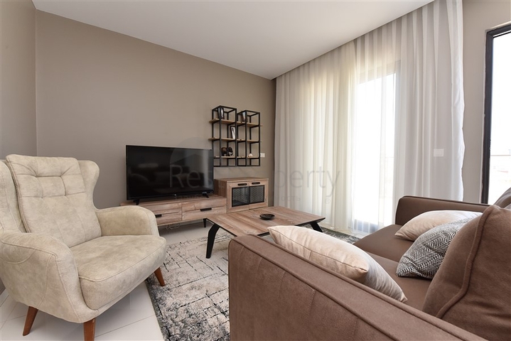 ضمن منطقة اوبا الراقية - 100 متر عن البحر - دوبلكس مفروشة - اوبا / الانيا 