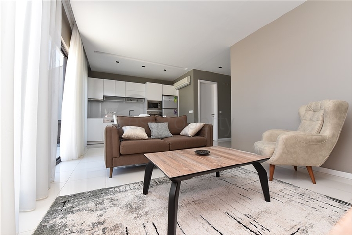 ضمن منطقة اوبا الراقية - 100 متر عن البحر - دوبلكس مفروشة - اوبا / الانيا 