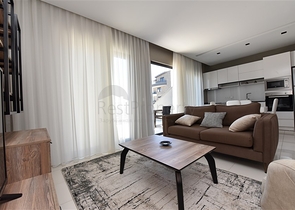 ضمن منطقة اوبا الراقية - 100 متر عن البحر - دوبلكس مفروشة - اوبا / الانيا 