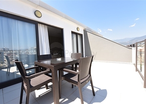 ضمن منطقة اوبا الراقية - 100 متر عن البحر - دوبلكس مفروشة - اوبا / الانيا 