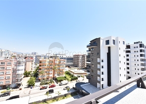 ضمن منطقة اوبا الراقية - 100 متر عن البحر - دوبلكس مفروشة - اوبا / الانيا 