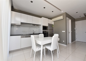 ضمن منطقة اوبا الراقية - 100 متر عن البحر - دوبلكس مفروشة - اوبا / الانيا 