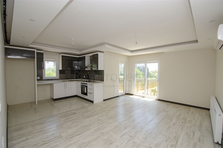 شقة 2 + 1 في مجمع بالقرب من نهر بواشاي أنطاليا