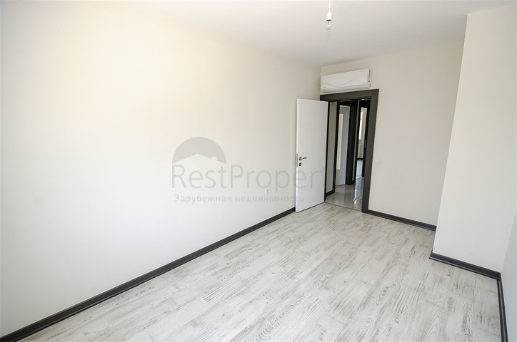 شقة 2 + 1 في مجمع بالقرب من نهر بواشاي أنطاليا