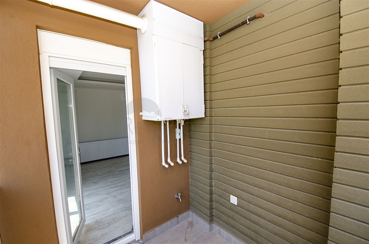 شقة 2 + 1 في مجمع بالقرب من نهر بواشاي أنطاليا