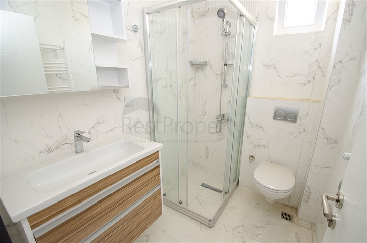 شقة 2 + 1 في مجمع بالقرب من نهر بواشاي أنطاليا