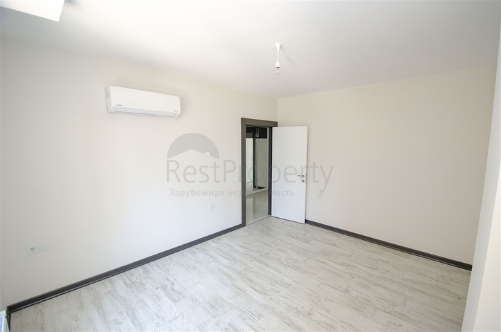 شقة 2 + 1 في مجمع بالقرب من نهر بواشاي أنطاليا