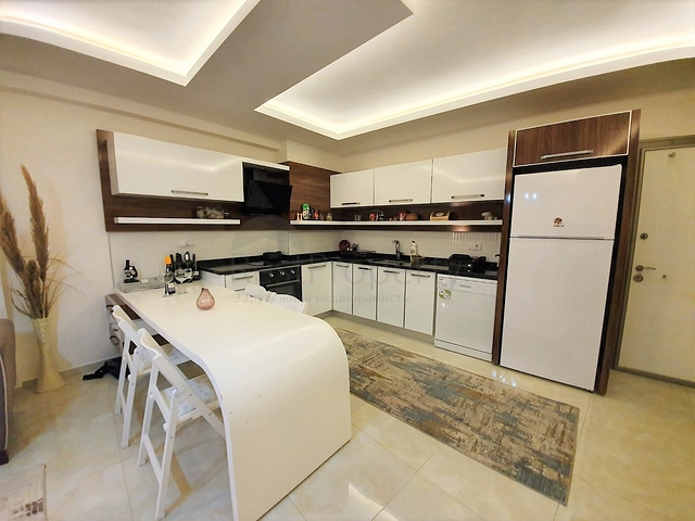 مجمع بخدمات فاخرة - شقة غرفة وصالة - مفروشة - مهموتلار / الانيا 