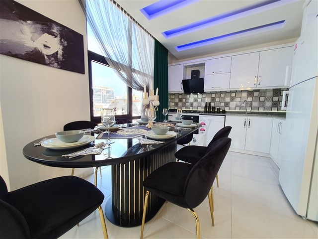 شقة انيقة -تصميم 1+2 - ضمن مجمع جديد - مهموتلار / الانيا 