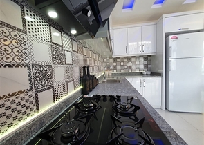 شقة انيقة -تصميم 1+2 - ضمن مجمع جديد - مهموتلار / الانيا 