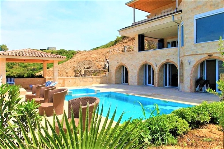 تصميم اسكندنافي - فيلا فاخرة في مدينة الانيا 