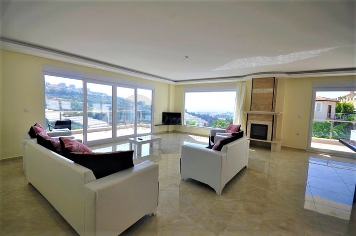 اطلالة بحر - فيلا مستقلة مع مسبح خاص - كارجي جاك / الانيا 