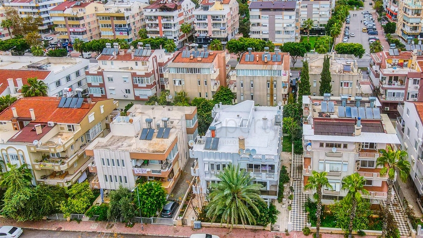 شقة 4 + 2 مجدده عالي الجودة في منطقة لارا