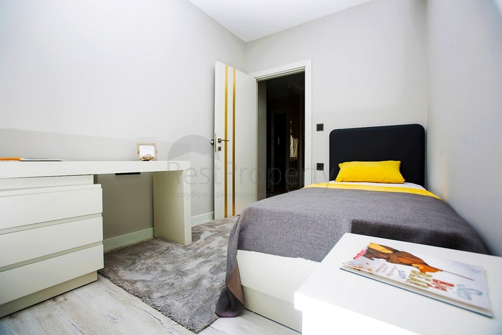 شقة 4 + 2 مجدده عالي الجودة في منطقة لارا