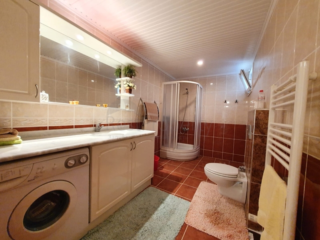 اطلالة بحر- مجمع اول صف على البحر -شقة 2 غرفة - مهموتلار / الانيا 