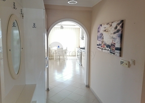 اطلالة بحر - طابق مرتفع - شقة غرفتين وصالة مفروشة -مهموتلار / الانيا 