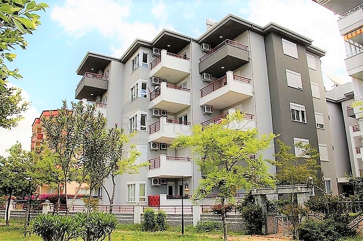 مناسبة للمستثمرين - شقة غرفة وصالة ضمن مجمع فاخر- في منطقة اوبا / الانيا 