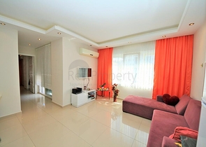 مناسبة للمستثمرين - شقة غرفة وصالة ضمن مجمع فاخر- في منطقة اوبا / الانيا 