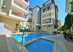 مناسبة للمستثمرين - شقة غرفة وصالة ضمن مجمع فاخر- في منطقة اوبا / الانيا 