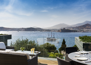 فيلات تطل على القلعة الرئيسية في بودروم وجزر كوس وكارادا