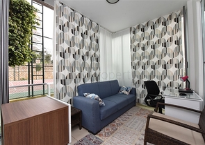 مجمع بخدمات ممتازة - شقة غرفة وصالة مفروشة - في منطقة توسمور/ الانيا 