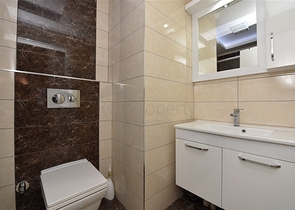 مجمع بخدمات ممتازة - شقة غرفة وصالة مفروشة - في منطقة توسمور/ الانيا 