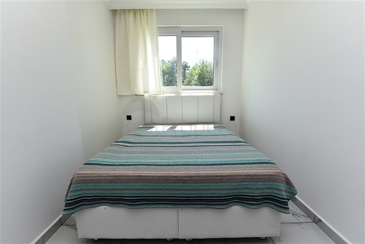 سعر مناسب - شقة غرفة وصالة مفروشة -ضمن مجمع حديث -افسلار / الانيا 