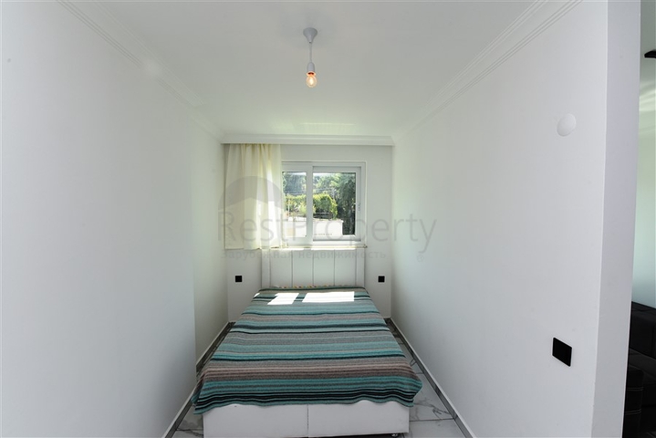 سعر مناسب - شقة غرفة وصالة مفروشة -ضمن مجمع حديث -افسلار / الانيا 