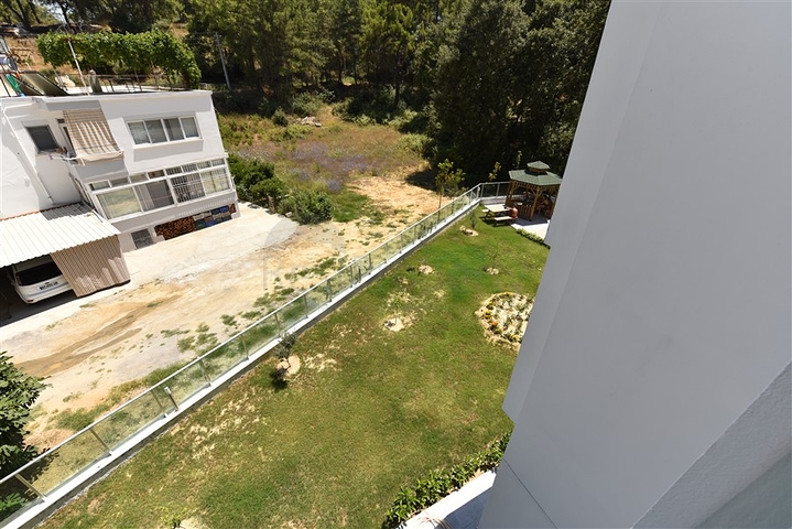 سعر مناسب - شقة غرفة وصالة مفروشة -ضمن مجمع حديث -افسلار / الانيا 