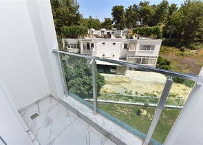 سعر مناسب - شقة غرفة وصالة مفروشة -ضمن مجمع حديث -افسلار / الانيا 