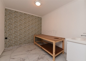 سعر مناسب - شقة غرفة وصالة مفروشة -ضمن مجمع حديث -افسلار / الانيا 