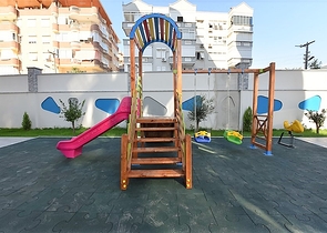 شقة ضمن مجمع حديث - تصميم 1+2 - مطبخ منفصل- مركز الانيا 