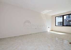 شقة ضمن مجمع حديث - تصميم 1+2 - مطبخ منفصل- مركز الانيا 