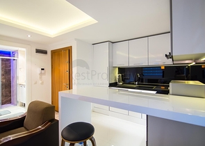 في مركز الانيا - بعيدة 150 متر عن البحر - شقة 1+1- مناسبة للاستثمار 