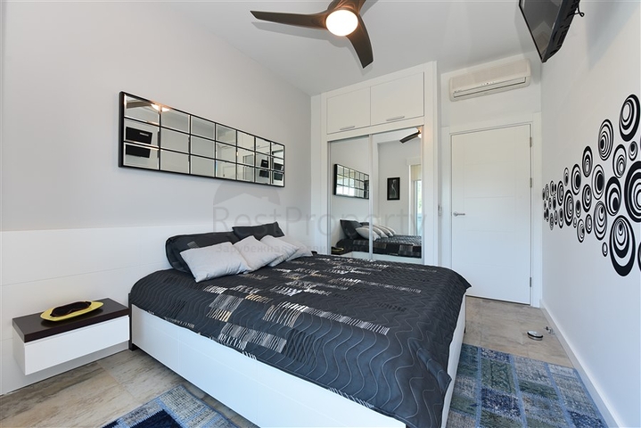 دوبلكس انيقة - اطلالة مفتوحة - اثاث فاخر - في منطقة كوناكلي / الانيا 