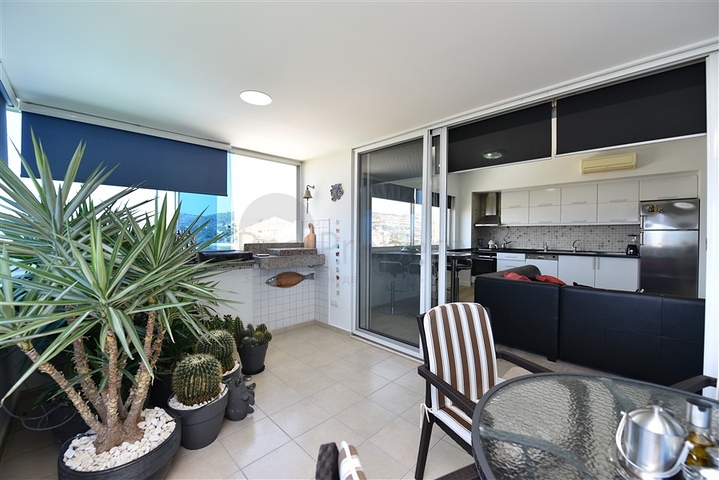 دوبلكس انيقة - اطلالة مفتوحة - اثاث فاخر - في منطقة كوناكلي / الانيا 