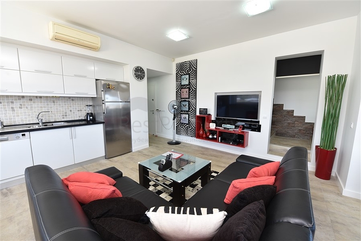 دوبلكس انيقة - اطلالة مفتوحة - اثاث فاخر - في منطقة كوناكلي / الانيا 